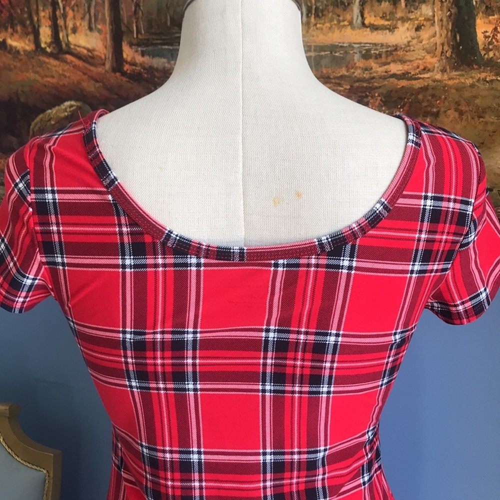 Red plaid short sleeves asymmetric scoop neck bodycon mini dress size S preppy - Picture 4 of 7